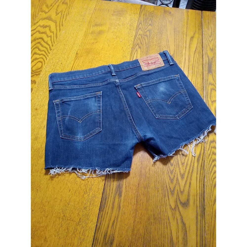 LEVI STRAUSS 511 Jeans Shorts Womens 34 X 30 BLUE Dark Preowned Frey Raw Hem ? - Picture 7 of 9